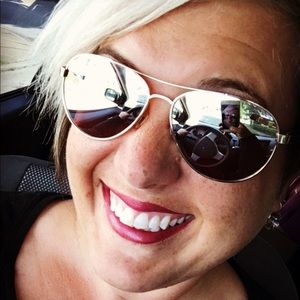 Meet your Posher, Linnsey